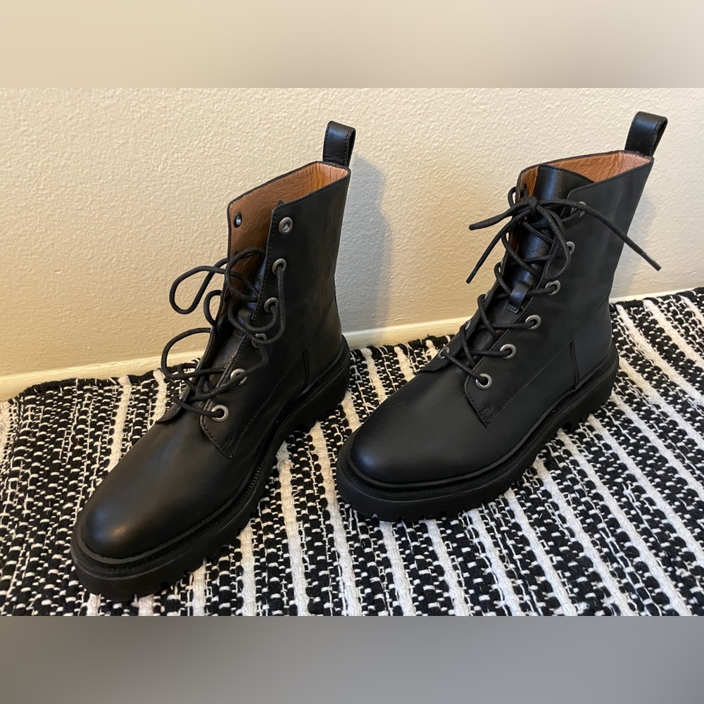 NWOT Madewell The Rayna Lace-Up Boot in Leather 7.5